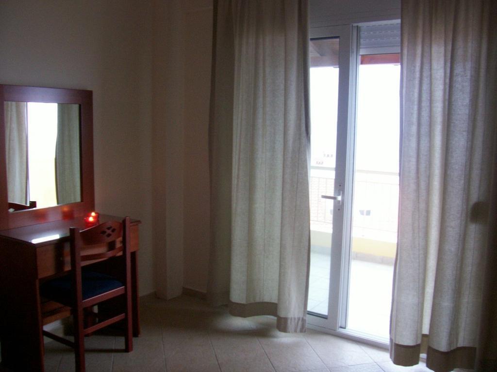 Studios Stefania Neos Marmaras Room photo